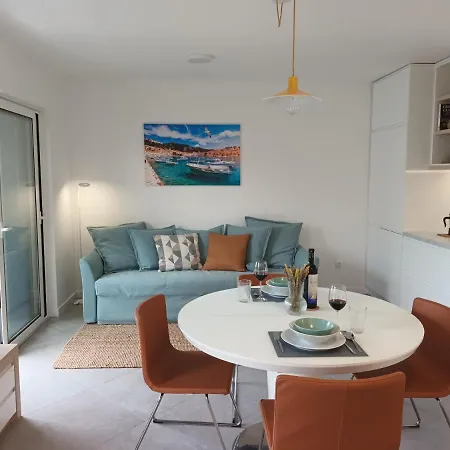 Jesliving Hvar - 2 Bedroom Elegant With Sea View In Historic Center Of Hvar Town