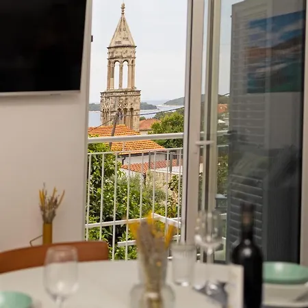 Jesliving Hvar - 2 Bedroom Elegant With Sea View In Historic Center Of Apartment *